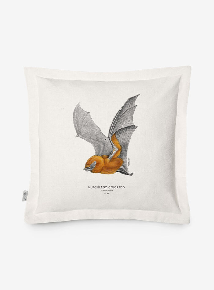 Funda Cojín- Murciélago Colorado
